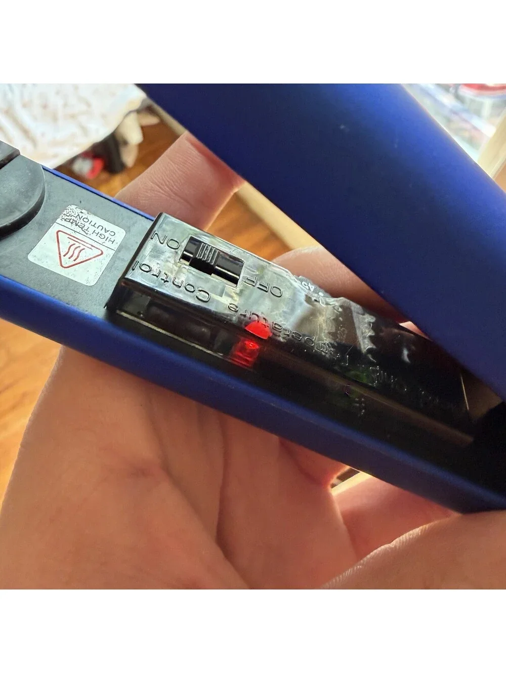 Soleil Solid Ceramic Professional Flat Iron Blue L10HSC-M6 MSRP $375 WORKING